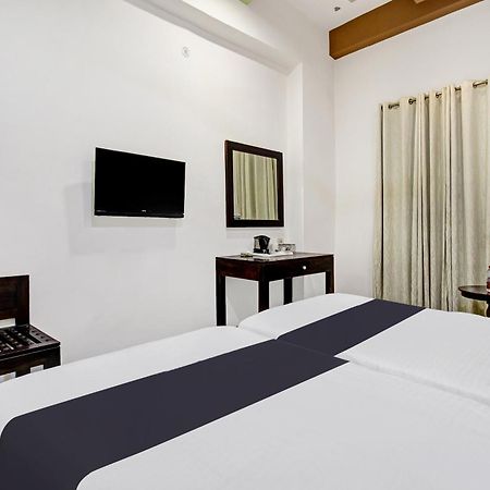 Hotel Vrindavan Sultānpur Exterior foto
