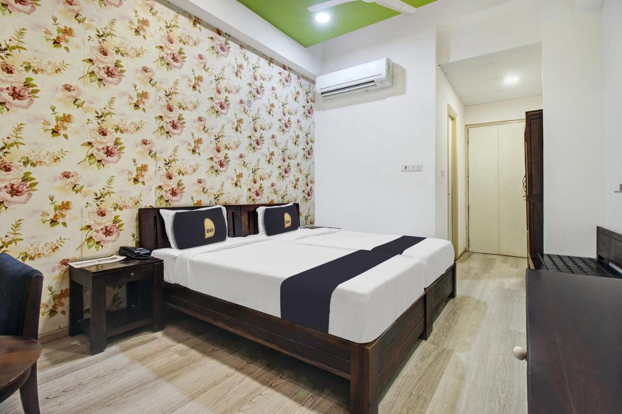 Hotel Vrindavan Sultānpur Exterior foto
