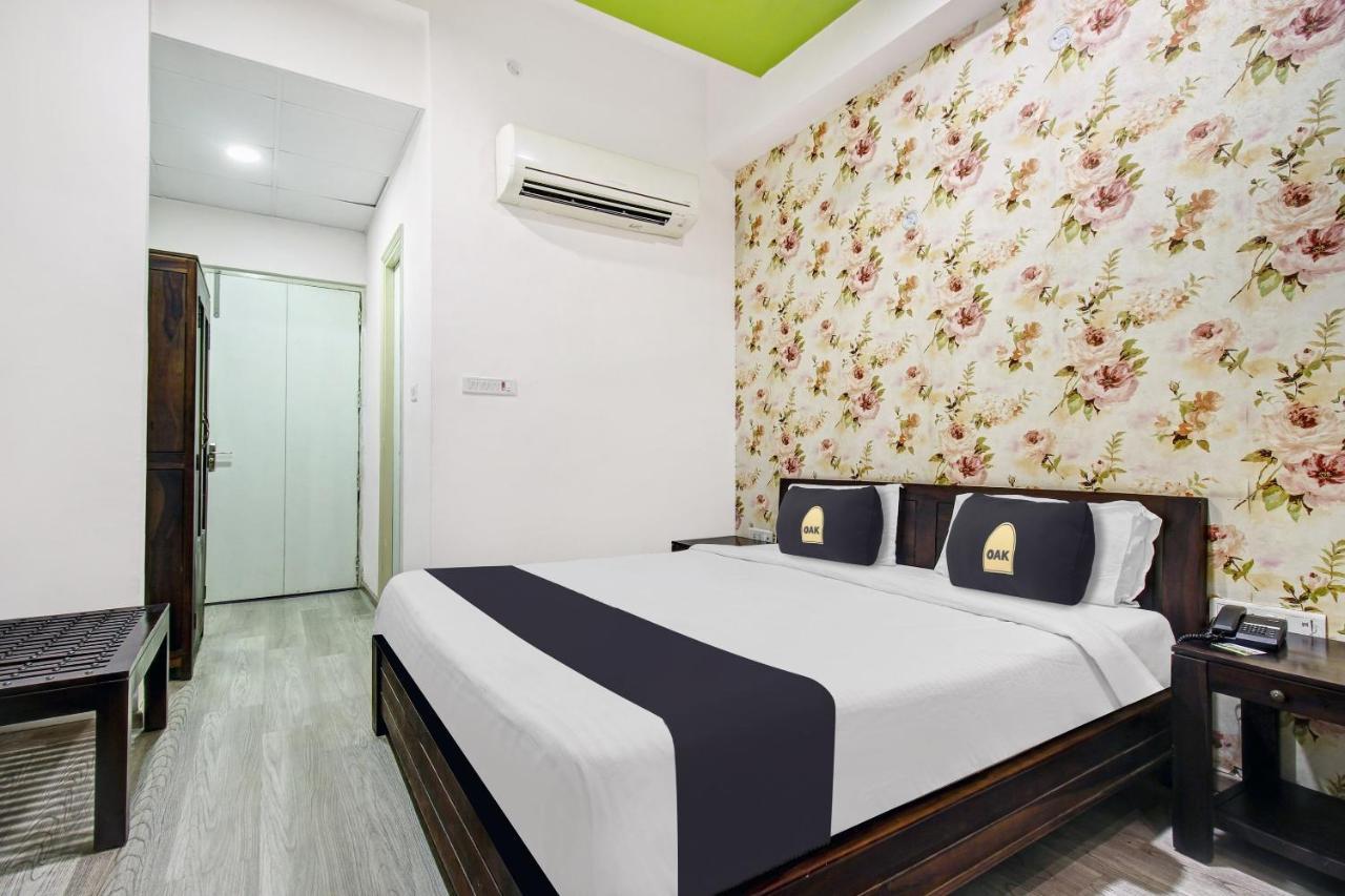 Hotel Vrindavan Sultānpur Exterior foto