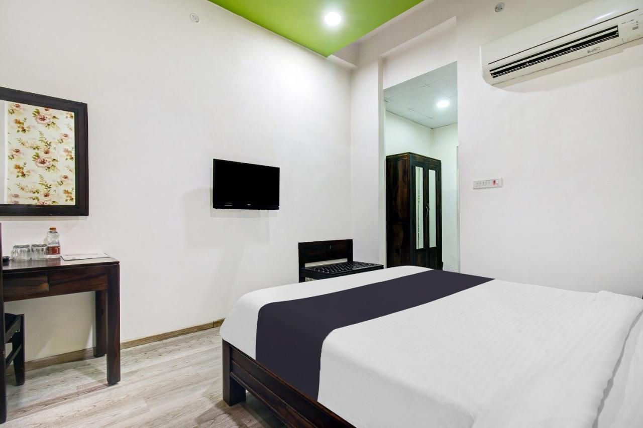Hotel Vrindavan Sultānpur Exterior foto
