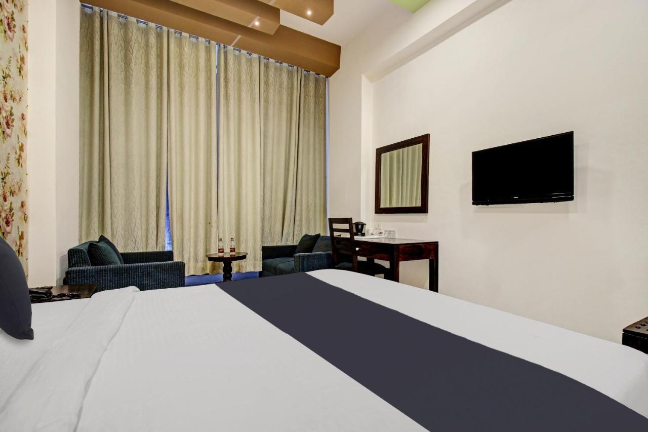 Hotel Vrindavan Sultānpur Exterior foto