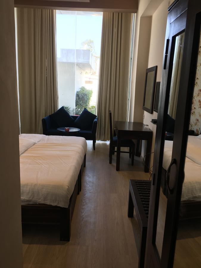 Hotel Vrindavan Sultānpur Exterior foto